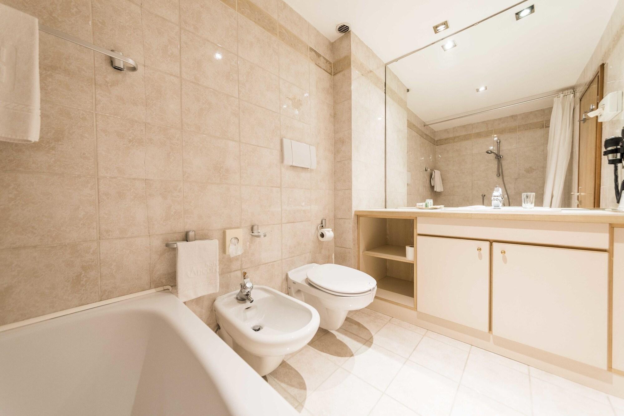 Hotel Active Ancora 4*